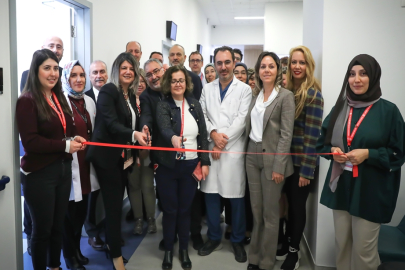 Türkiye'nin ilk çocuk nöro-onkoloji polikliniği, Ankara'da hizmete açıldı