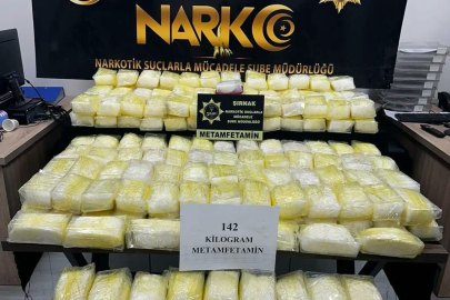 Şırnak'ta zehir tacirlerine büyük operasyon: 142 kilo uyuşturucu ele geçirildi