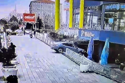 Fren yerine gaza bastı, kafeye daldı