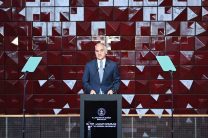 İstanbul- Bakan Ersoy: 13 bin 449 eser ait olduğu topraklara getirildi