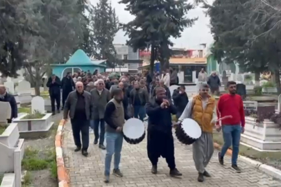 Cenazede şaşkına çeviren tören: Davul zurna ile uğurladılar