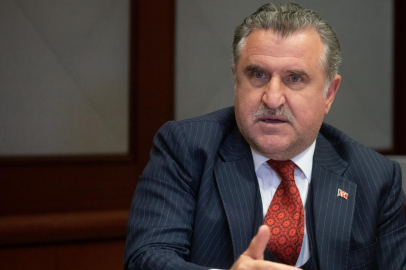 Bakan Bak’tan VAR iddialarına yanıt: Herhangi bir maça yönelik değil