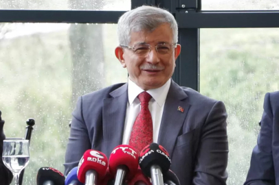 Davutoğlu: Türkiye'nin 3'üncü bir yola ihtiyacı var