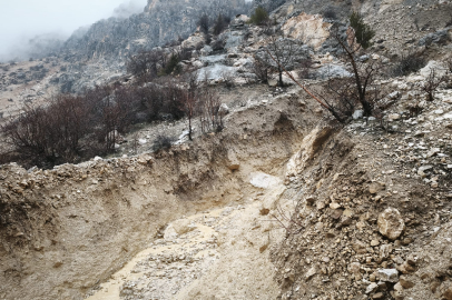 Adıyaman'da heyelan tehlikesi: İki ev tahliye edildi