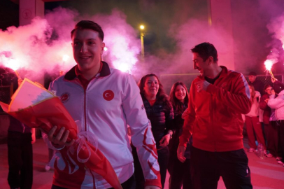 Avrupa şampiyonuna, minik sporculardan coşkulu karşılama