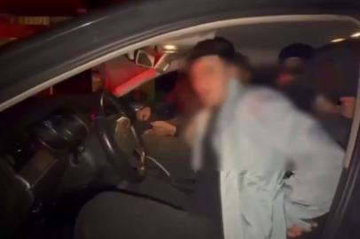 Otomobilde 10 kaçak göçmen yakalandı; 1 tutuklama