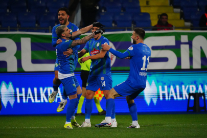 Çaykur Rizespor sahasında Kocaelispor’u 2-0 mağlup etti