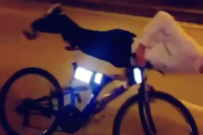 Barış, üzerine uzandığı bisiklet ile otomobile çarptı; hayatını kaybetti