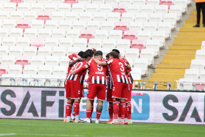 Sivasspor’dan Sakaryaspor’a net galibiyet: 4-1
