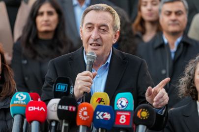 DEM Partili Bakırhan: 13 belediye başkanının göreve dönmesi gerekiyor