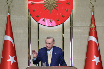 Erdoğan: Fikren fosilleşmiş bu güruhun hezeyanlarına sadece gülüyoruz