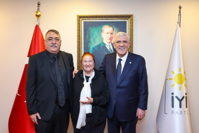 Ünlü sanatçı Sabahat Akkiraz'dan İYİ Parti'ye sürpriz ziyaret