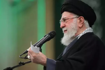 İran Devlet Televizyonu açıkladı: Ali Hamaney şehit edildi