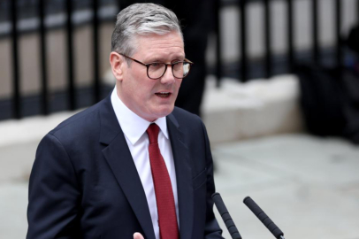 İngiltere, ABD'ye İngiliz üslerini kullanma izni verdiğini açıkladı