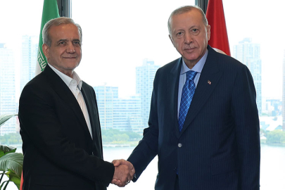 Erdoğan ile Pezeşkiyan’dan kritik görüşme: İran “Füzeleri biz atmadık” dedi