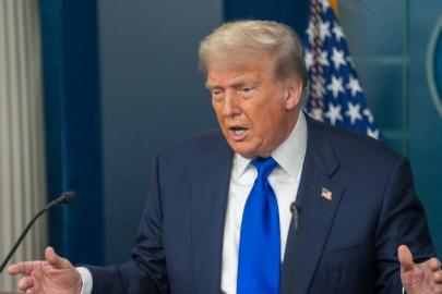 Trump: İran Hürmüz Boğazı'nı kapatırsa ABD 20 kat daha sert karşılık verecek