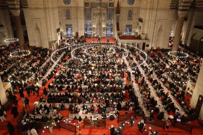 Süleymaniye Camii’nde ‘Çocuk İftarı Programı’ yapıldı