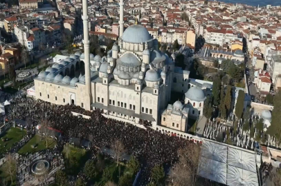 Prof.Dr. İlber Ortaylı'ya Fatih Camii'nde son görev
