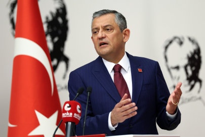 Özgür Özel, Akın Gürlek'in mal varlığını tek tek açıkladı: 452 milyon lira