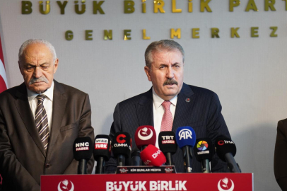 Destici: İran'da öldürülen kız çocuklarını hiç kimse unutmayacak