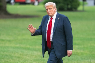 Trump: İran'ın enerji tesislerine saldırılar 5 gün ertelendi