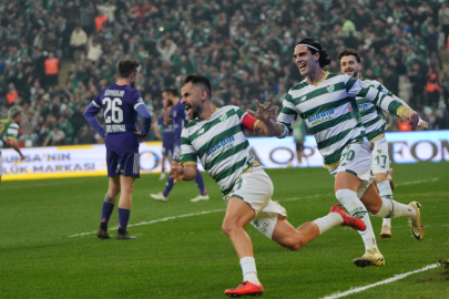 Bursaspor, Güzide Gebzespor’u ikinci yarıda geçti: 2-0