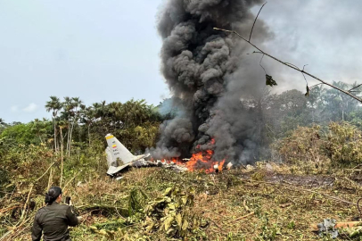 Kolombiya'da askeri nakliye uçağı düştü: Ölü sayısı 66'ya yükseldi