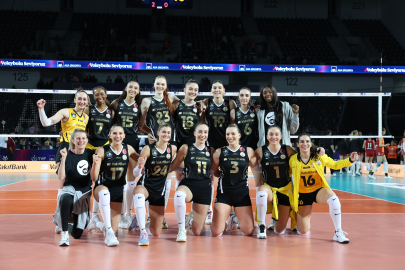 VakıfBank, Galatasaray Daikin’e set vermeden final biletini aldı: 3-0
