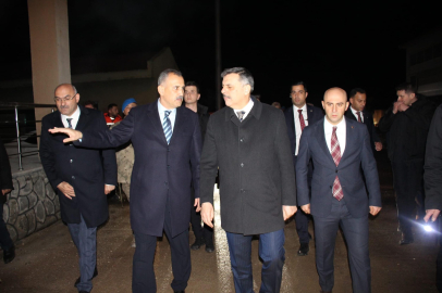 Bakan Çiftçi, Gürbulak Sınır Kapısı’nda: Tüm tedbirler alındı