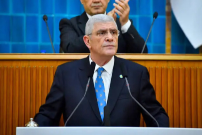 Dervişoğlu: Ne İsrail'in saldırganlığına teslim oluruz ne de İran'ın siyasetini güzelleriz