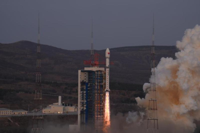 Çin'den uzaya iki yeni uydu gönderildi