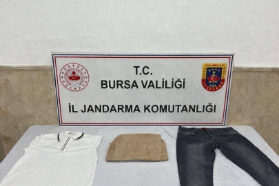 Kıyafete emdirdiği uyuşturucuyu kargo ile cezaevine gönderirken yakalandı