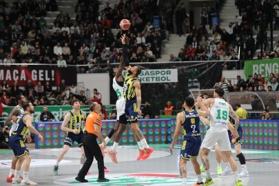 Bursaspor Basketbol, uzatmada Fenerbahçe Beko’yu geçti: 89-83