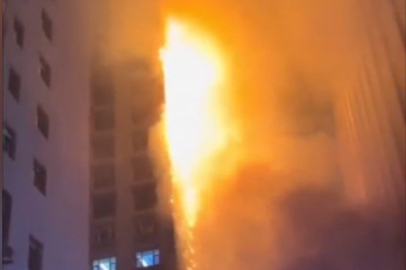 Çin'de yüksek katlı binada yangın: 3 ölü, 23 yaralı