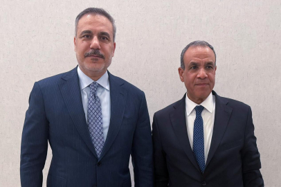 Hakan Fidan'dan diplomasi trafiği: Mısırlı mevkidaşı Abdulati ile görüştü