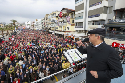 Özgür Özel'den sert çıkış: Ne Ömer’i ne Ekrem’i veririz