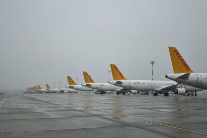 Sabiha Gökçen Havalimanı'nda uçuşlara yağmur engeli; 42 uçak divert etti