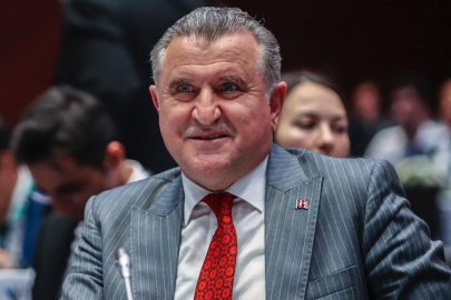 Bakan Bak'dan milli takıma: Dünya Kupasında da iyi işler yapacaklar