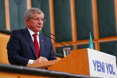 Davutoğlu: Savaş başladığında derhal bir kriz yönetimi kurulmalıydı