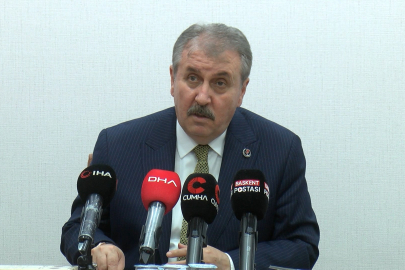 Mustafa Destici: Türkiye şu anda adeta yarı savaş halinde sayılır