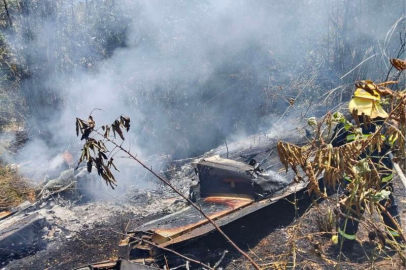 Filipinler'de kargo uçağı düştü: 2 ölü