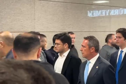 Futbolcu Mert Hakan Yandaş hakim karşısına çıkacak; futbolcular destek için geldi