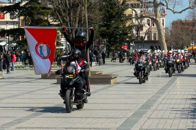 İstanbul'da Türk Polis Teşkilatının 181. yıl dönümü için kortej