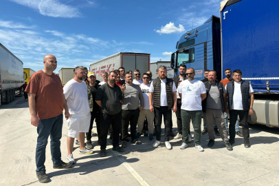 Kapıkule’de bekleme süreleri 90 saati aşan TIR şoförlerinden basın açıklaması