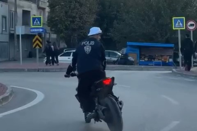 Polis yeleği giyip, plakasız motosiklet ile drift atan sürücüye 365 bin lira ceza