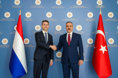 Bakan Fidan, Hollandalı mevkidaşı Berendsen ile görüştü