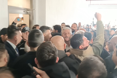 Bursa Büyükşehir Belediyesi'nde başkan vekili seçimi öncesi arbede