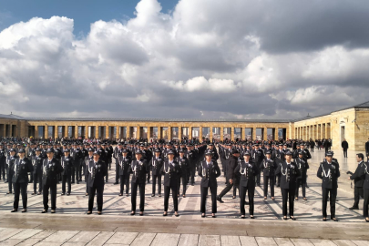 Emniyet teşkilatından Anıtkabir'e ziyaret