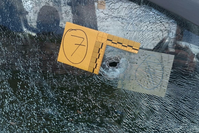 Yanındaki kadını öldürüp, intihar girişiminde bulundu