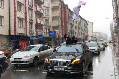 Kars’ta İran’a destek konvoyu